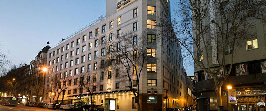 Husa Paseo Del Arte - Exterior