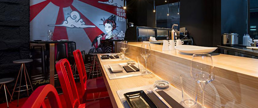 Husa Paseo Del Arte - Restaurant