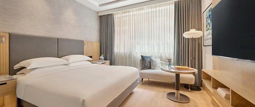 Hyatt Regency London Olympia - King Bed