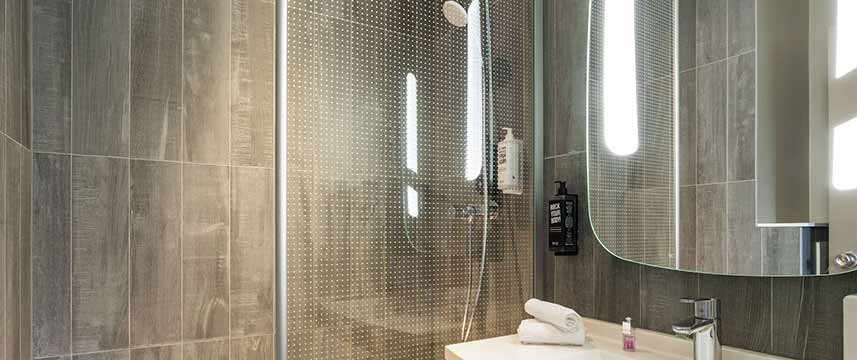 Ibis Brussels off Grand Place Bathroom