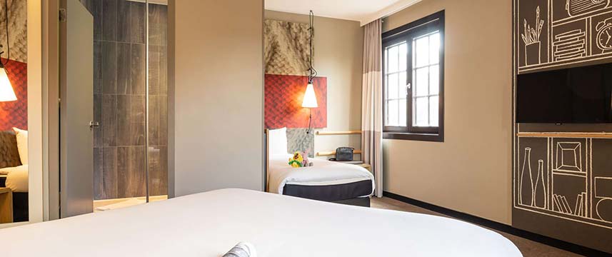 Ibis Brussels off Grand Place Family Room
