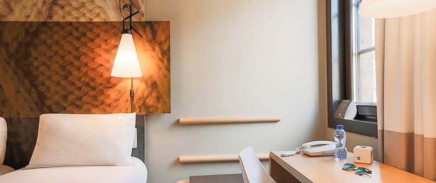 Ibis Brussels off Grand Place Guest Room