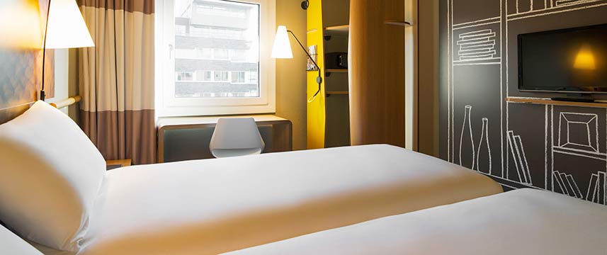 Ibis Brussels off Grand Place Twin Room