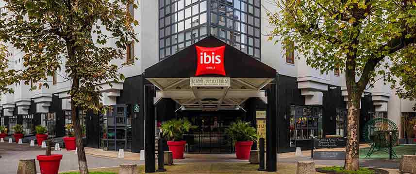 Ibis Paris Bastille Opera Entrance