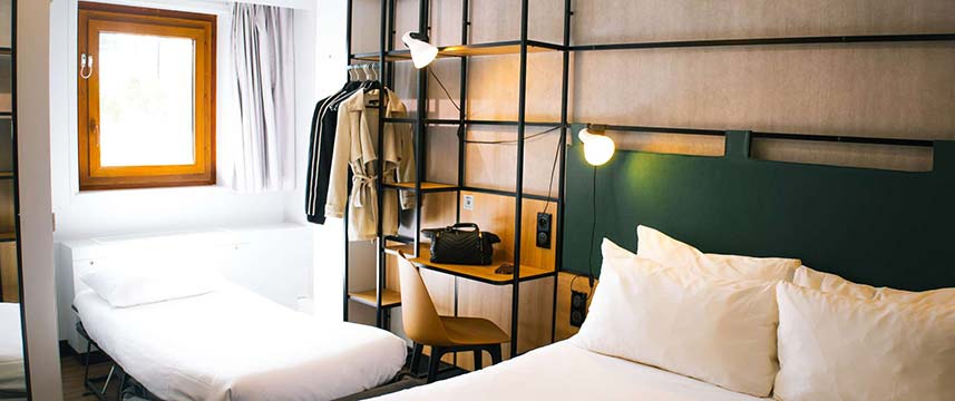 Ibis Paris Bastille Opera Triple Room