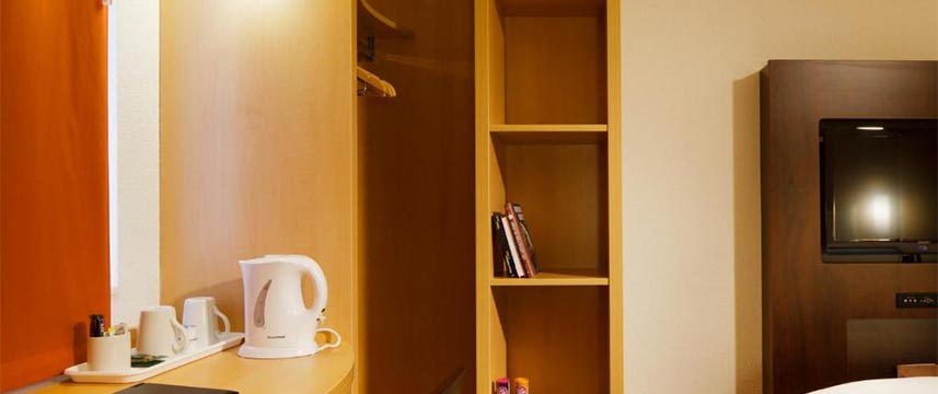 Ibis Shepherds Bush Bedroom