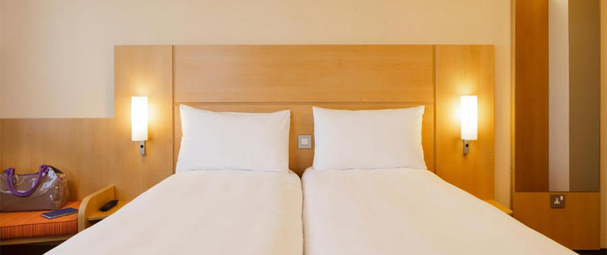 Ibis Shepherds Bush Twin Room