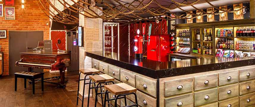 Ibis Styles London Southwark Bar Area