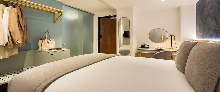 Indigo London 1 Leicester Square Standard Room