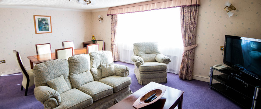 Ivy Bush Royal Hotel - Suite Lounge