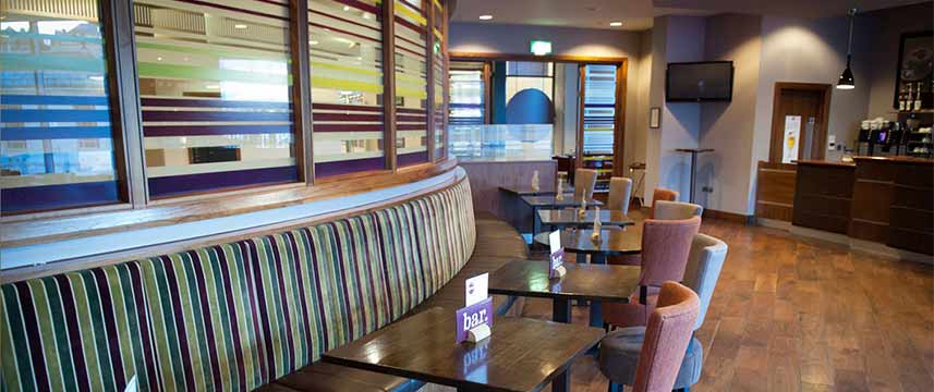 Jurys Inn Aberdeen - Restaurant Tables