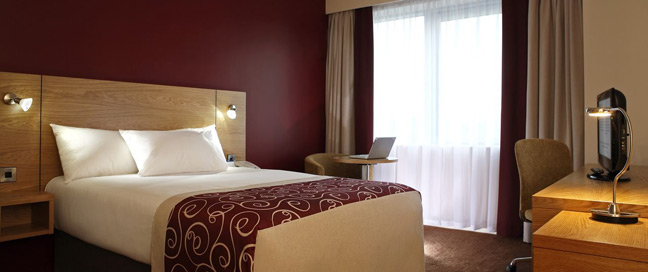 Jurys Inn Christchurch - Bedroom