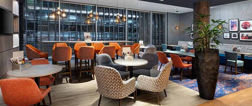 Jurys Inn Exeter - Bar Seating