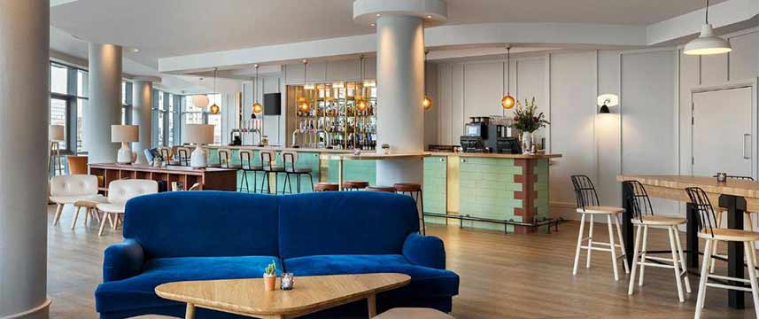 Jurys Inn Liverpool - Bar Lounge