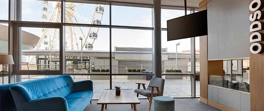 Jurys Inn Liverpool - Lobby Seating
