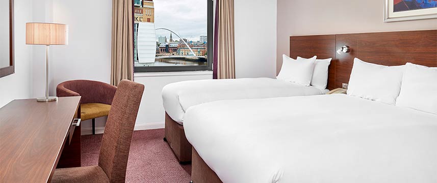Jurys Inn Newcastle Quayside - Triple with View