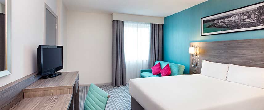 Jurys Inn Plymouth - Family Room