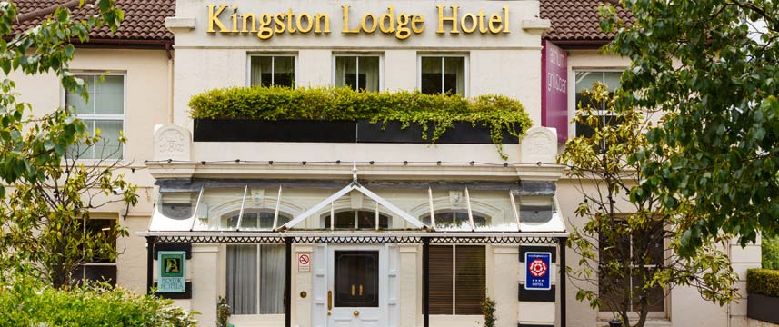 Kingston Lodge Hotel - Entrance