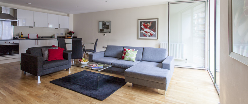 Lanterns Court Apartments - Living Area