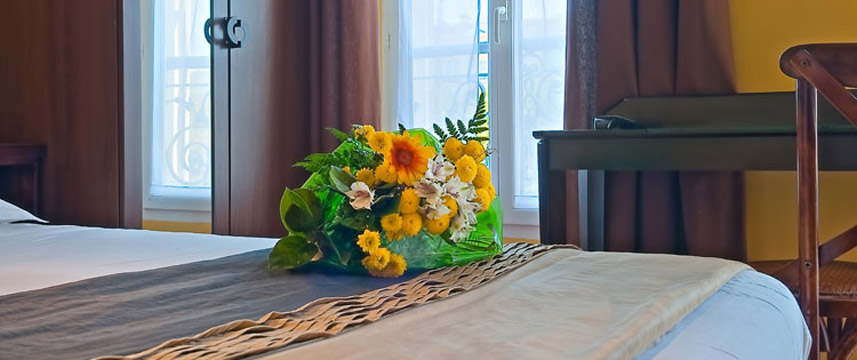 Le Canal Room Flowers