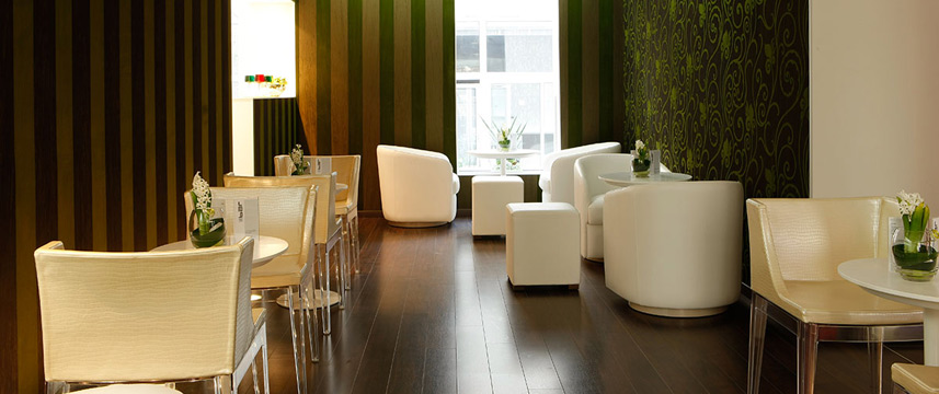 Le Quartier Bercy Square - Seating Area