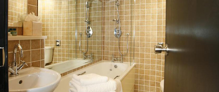 Legacy Falcon Hotel - Bathroom