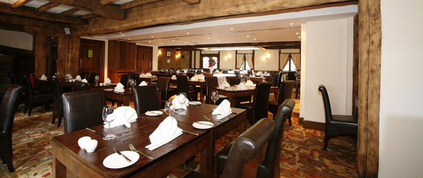 Legacy Falcon Hotel - Restaurant Area