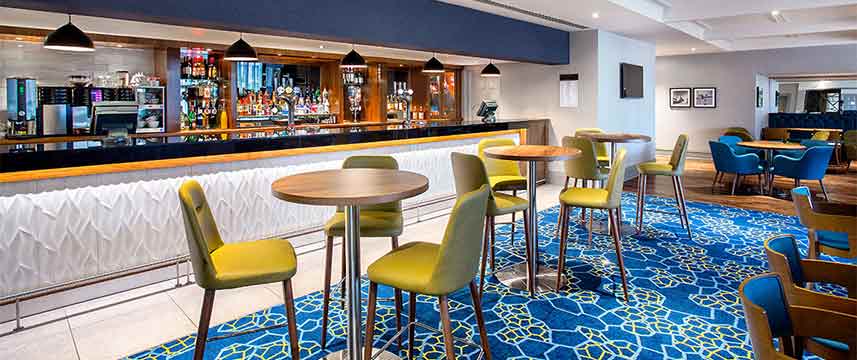 Leonardo Hotel Aberdeen Airport Bar