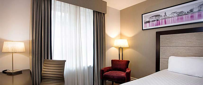 Leonardo Hotel Cardiff - Bedroom
