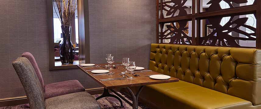 Leonardo Hotel Milton Keynes - Restaurant Tables