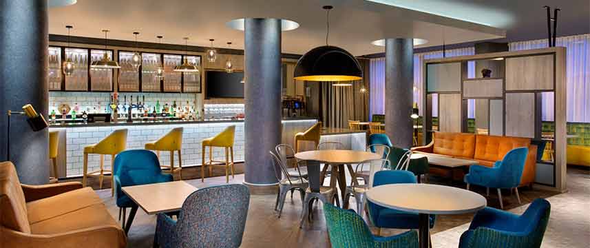 Leonardo Hotel Swindon - Bar Seating