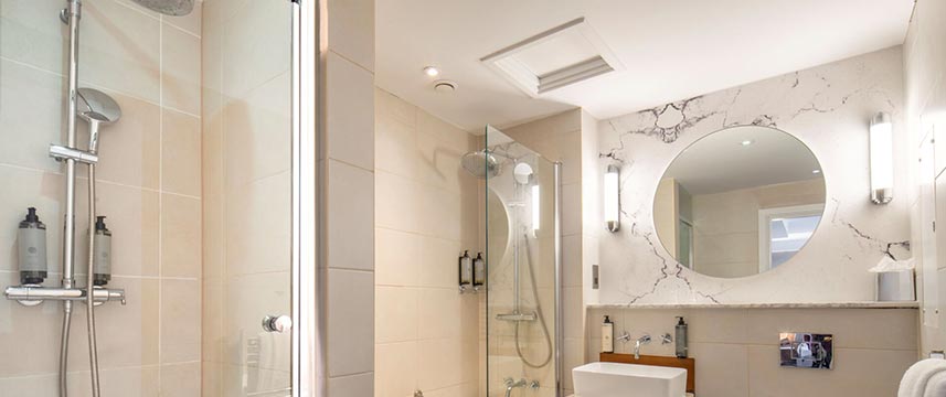 London Chigwell Prince Regent Superior Bathroom