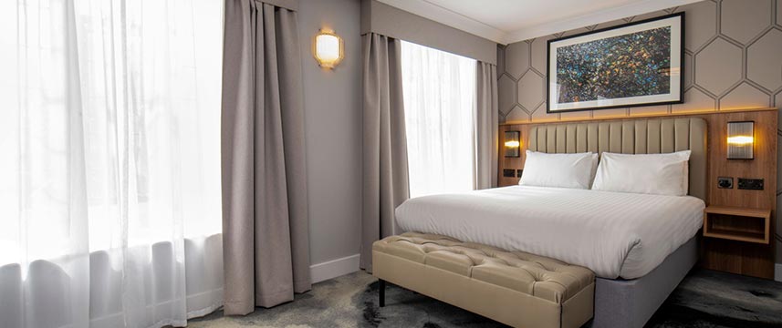 London Chigwell Prince Regent Superior King