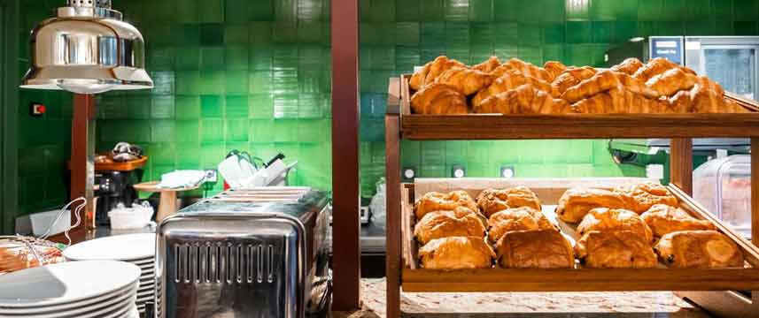 Maison Eugenie - Breakfast