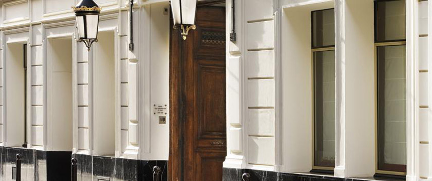 Malte Astotel Entrance