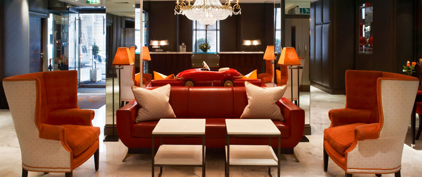 Mandeville - Lobby