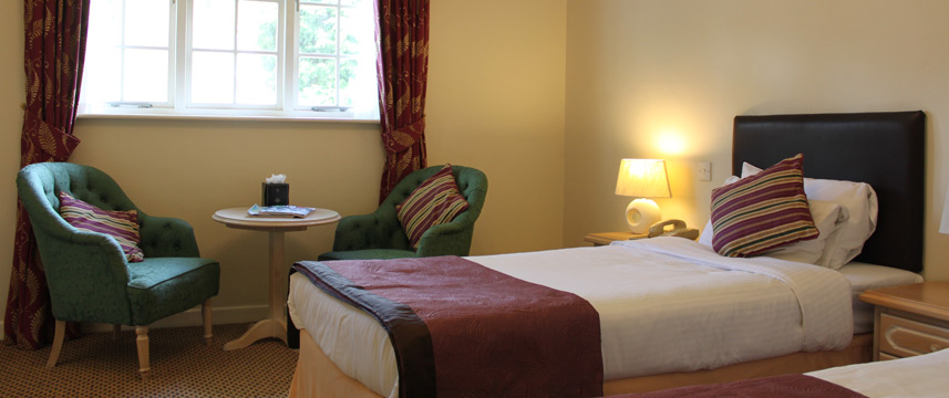 Marston Farm Hotel Twin Bedroom