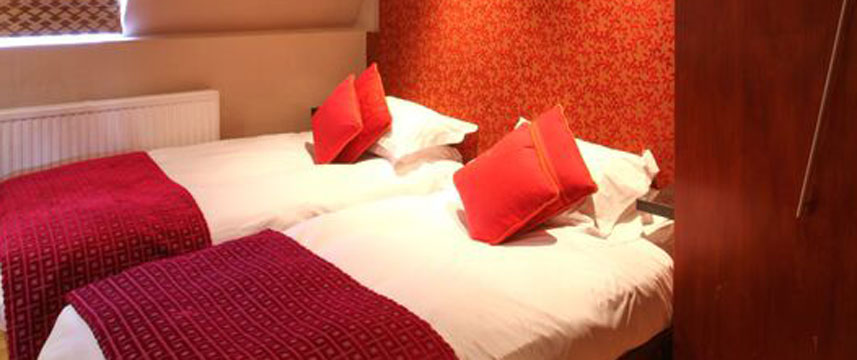 Mayflower Hotel - Bedroom Twin