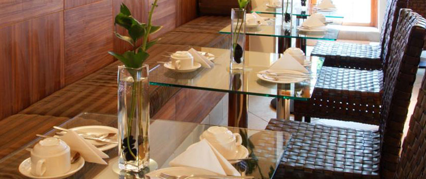 Mayflower Hotel - Breakfast Room