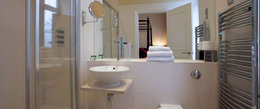 Mayflower Hotel - Suite Ensuite