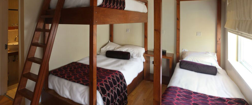 Mayflower Hotel - Triple