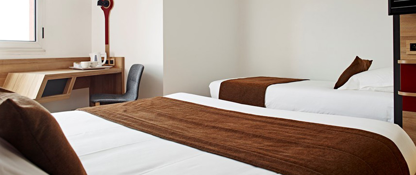 Median Paris Congres - Triple