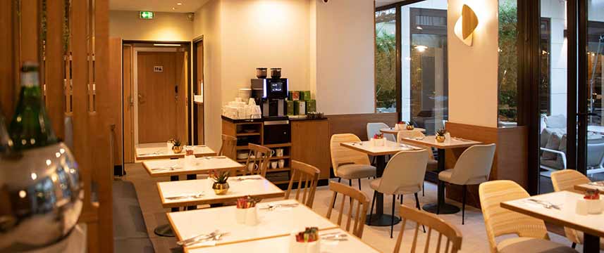 Mercure Opera Garnier Hotel & Spa Breakfast Tables