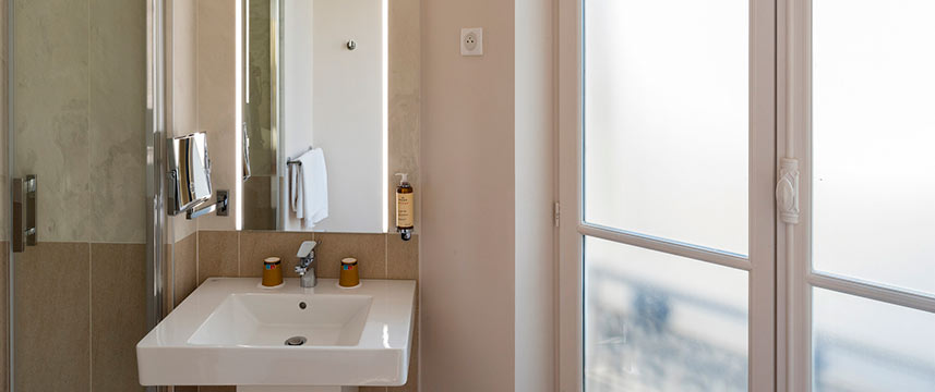 Mercure Paris Opera Lafayette - Bathroom