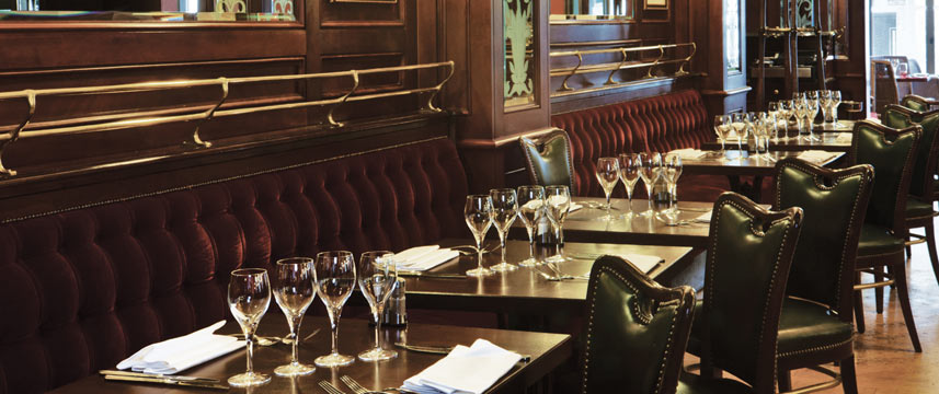 Millennium Hotel Paris Opera - Brasserrie Tables