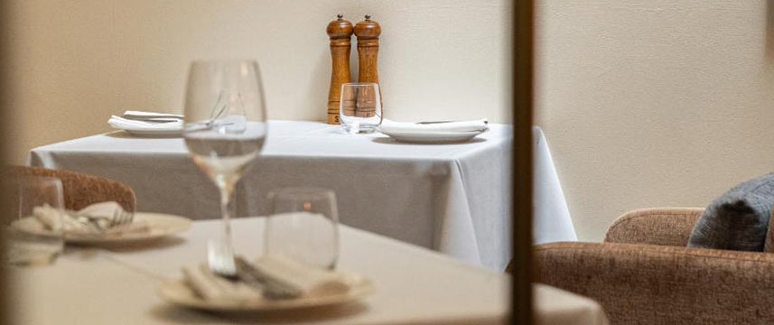 Millennium Knightsbridge - Bistro Tables