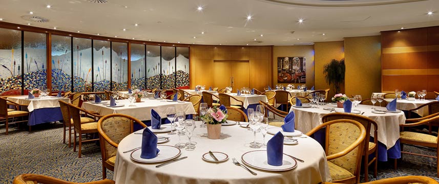 Montblanc - Restaurant Tables