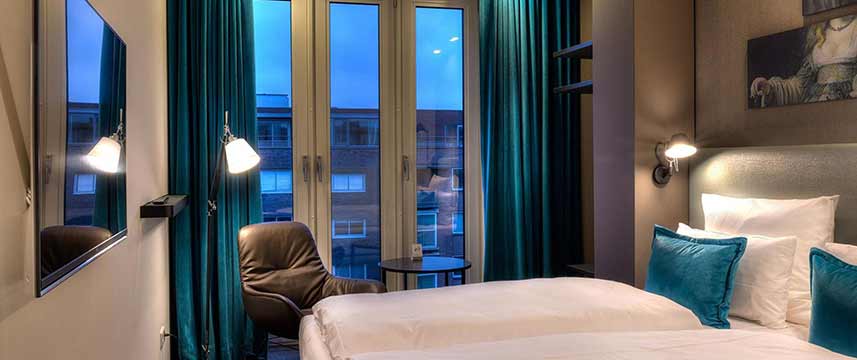 Motel One Amsterdam Waterlooplein - Guest Room
