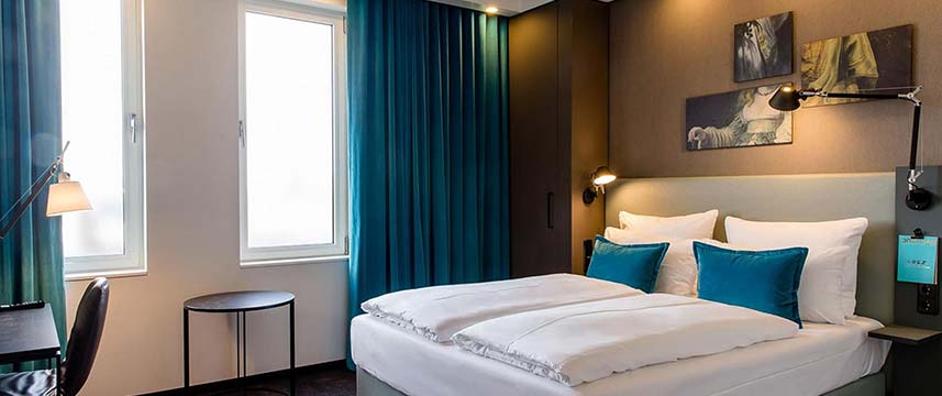 Motel One Amsterdam Waterlooplein - Queen Room