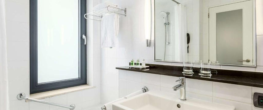 NH Grand Place Arenberg Bathroom